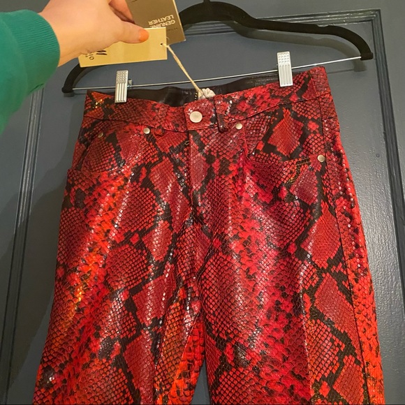 H&M Studio A/W 2016 Women's Red Snake Print Leather Pants NWT - Picture 8 of 12